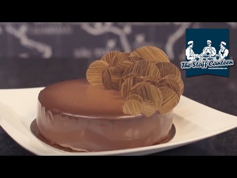 How to make a chocolate and cherry entremet with Callebaut chocolate
