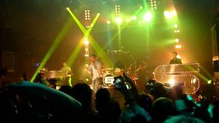Chase and Status feat Tinie Tempah - Hitz (Live)