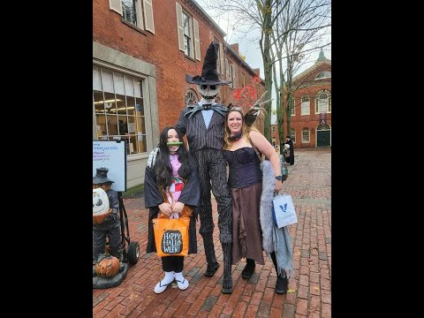 Salem Halloween 2021