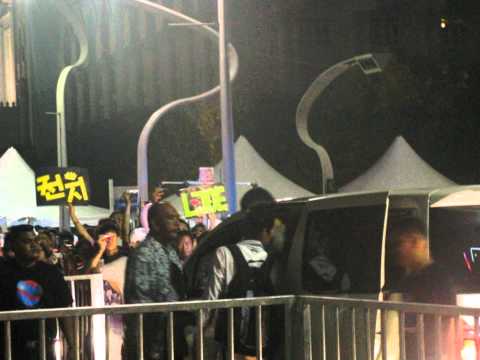 [FANCAM]120526 TEEN TOP (L.JOE) Arrival at HARI BELIA NEGARA 2012