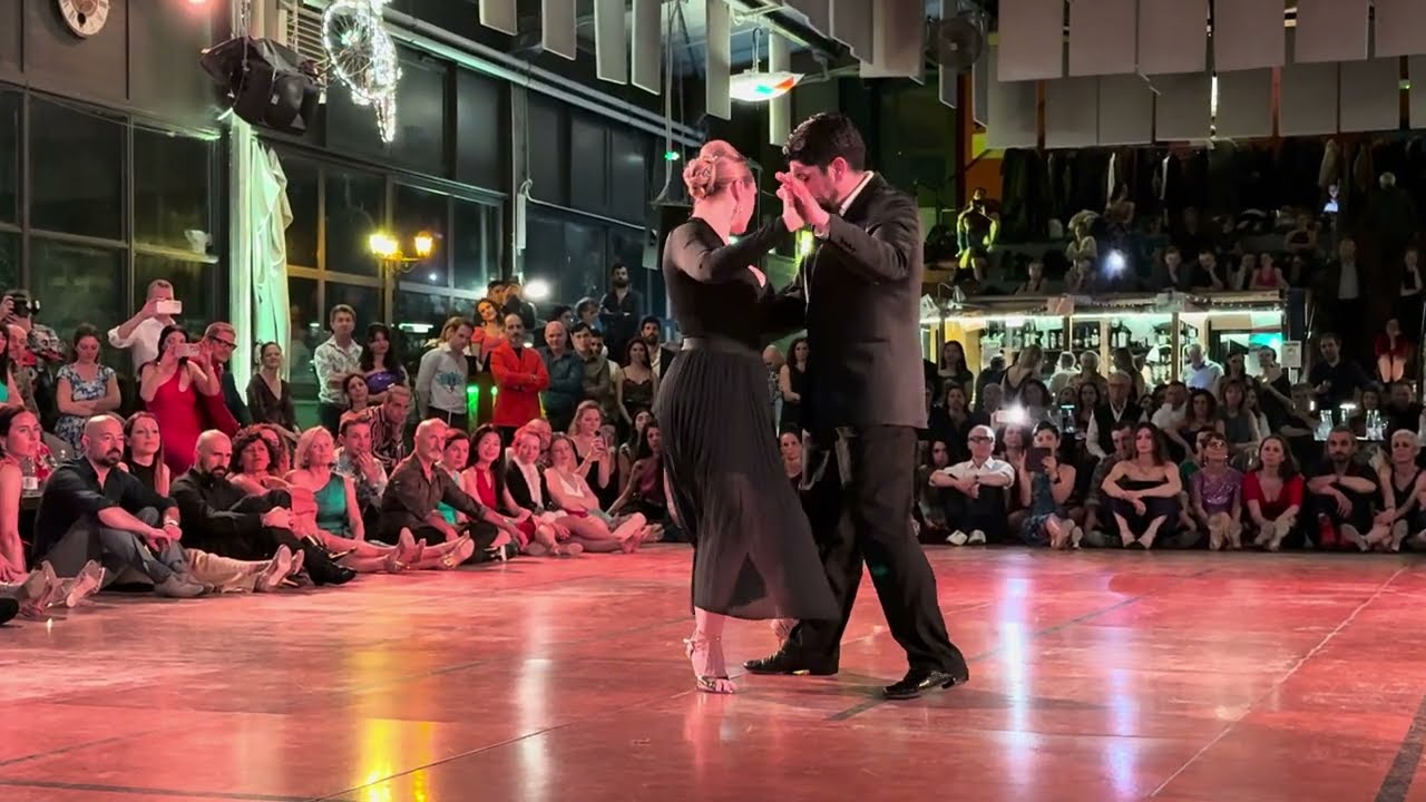 Video thumbnail for Ariadna Naveira Fernando Sanchez Tango Torino Festival 19/04/25 (1/2)