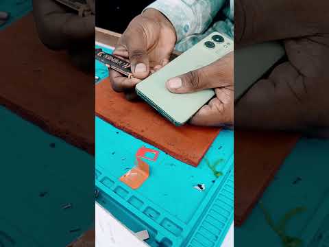 Moto edge 40 back panel open #appleiphone #shortsvideo #viralvideo