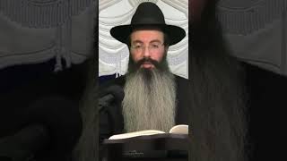 אהבת ישראל של הבבא סאלי הרב נתנאל אביסרור (בית הכנסת מוסאיוף) - התמונה מוצגת ישירות מתוך אתר האינטרנט יוטיוב. זכויות היוצרים בתמונה שייכות ליוצרה. קישור קרדיט למקור התוכן נמצא בתוך דף הסרטון