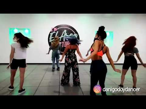 Te Extraño - Xtreme // Bachata Estilo Femenino / Daniela Godoy