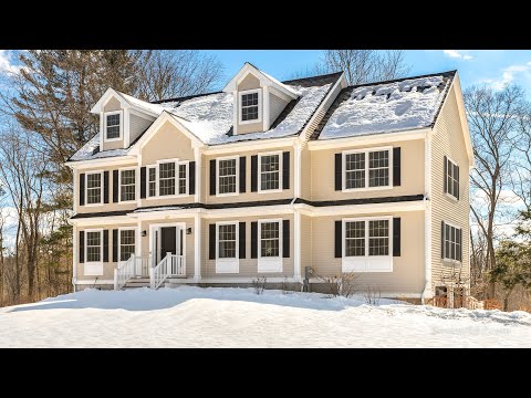 67 Perkins Row, Topsfield MA