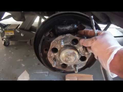 1998 Honda Accord Rear Brake Shoes and Wheel Cylinder Replacement ( drum brakes )