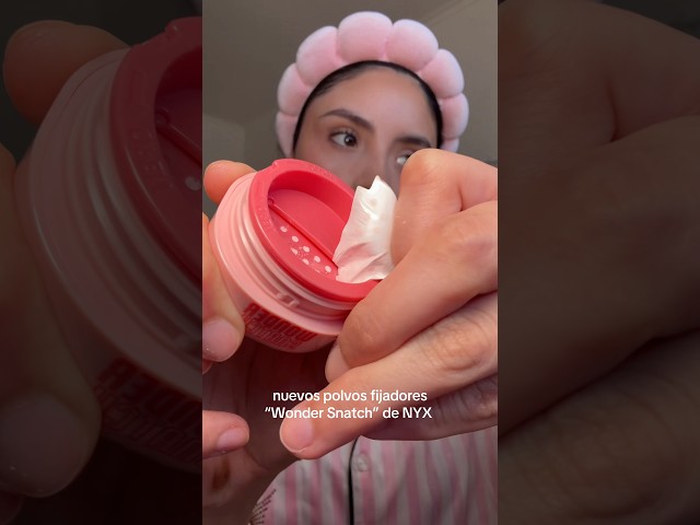 Vídeo relacionado con NYX Professional Makeup Polvos fijadores Studio Finishing Powder, Polvos sueltos, Acabado mate, Absorbe brillos, Fórmula vegana, Tono: Translucent