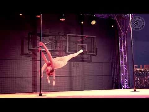 Maja Przedwój 2 miejsce kat.JUNIOR II Akademickie Zawody Pole Dance