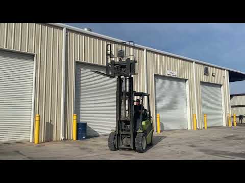 Clark C30L 5,500 Lbs Forklift