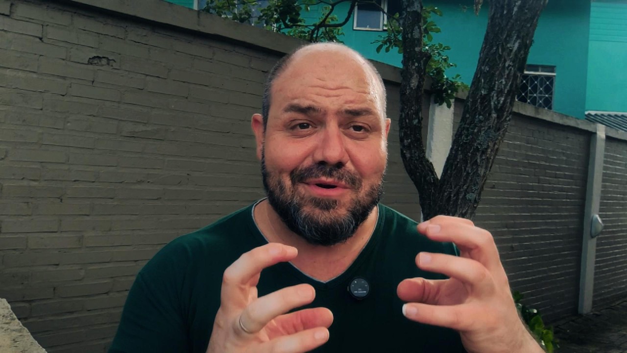 O Que Realmente te Faz Crescer no YouTube É...