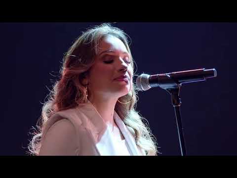 Rachel Malafaia - Em Teus Braços (Cover)