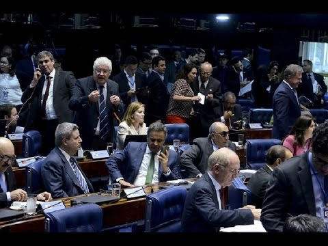 Plenário encaminha à CCJ proposta que acaba com a reeleição para o Executivo