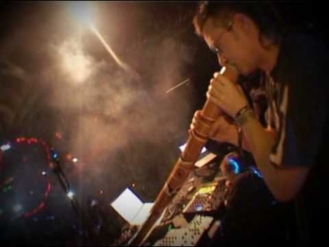 Eric Sneo - Live@Palazzo with Didgeridoo