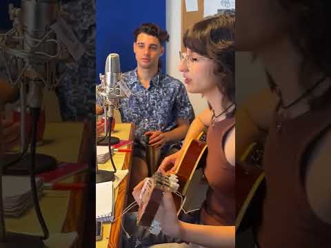 🎙️ Meli Stagnaro en Viernes con Voz