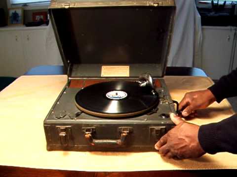 V-Disc player in action