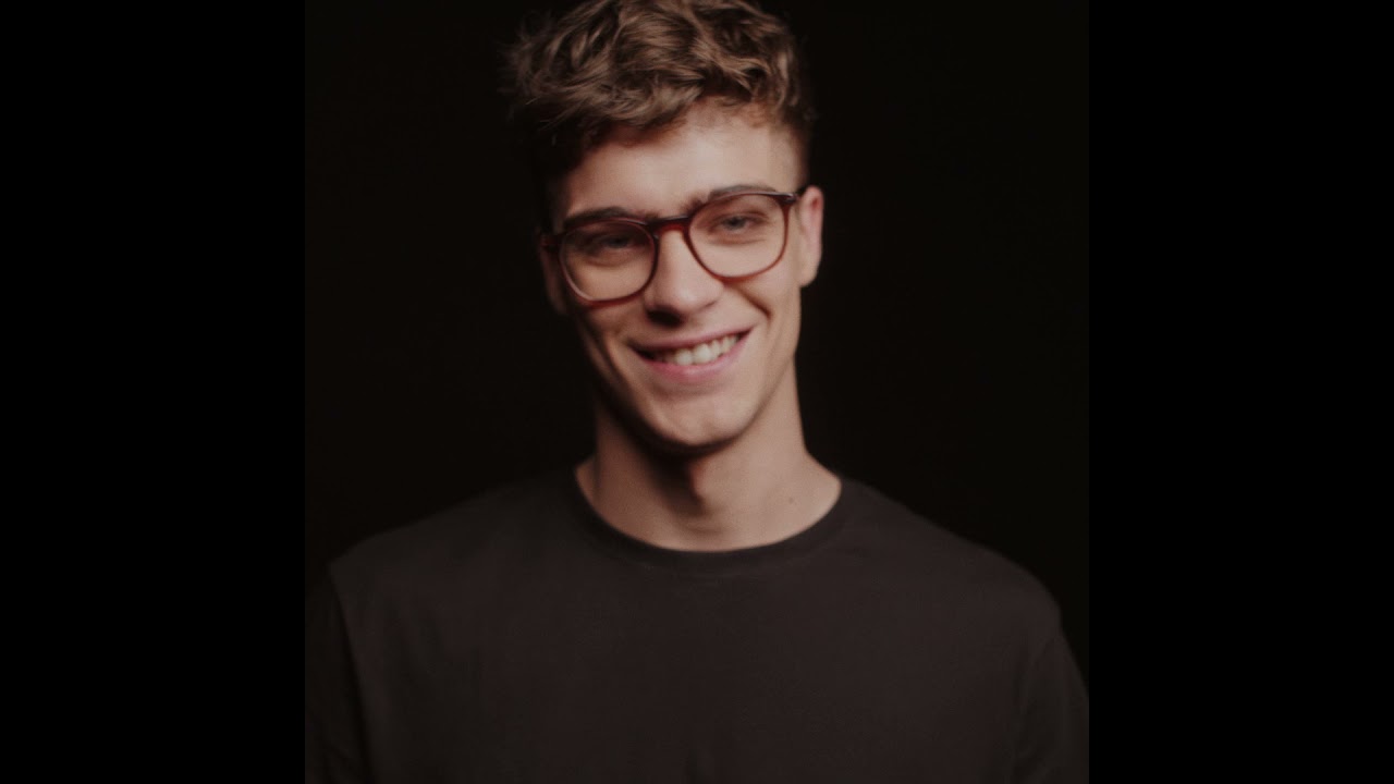 Watch Now Framed by Persol: protagonisti Lorenzo Zurzolo e Francese Gaïa Weiss Framed by Persol: protagonisti Lorenzo Zurzolo e Francese Gaïa Weiss