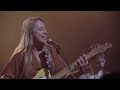 Lissie Performs 'Wild West' on Twin Peaks: The Return (5 year airing anniversary)