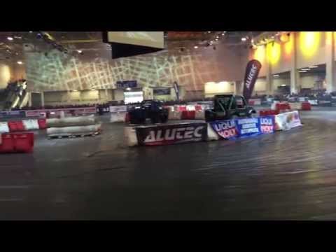 Essen Motor Show 2014 Dirftshow Nissan GT-R R33