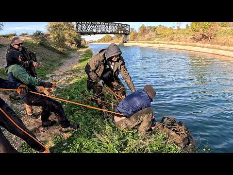 This is exactly what we were looking for here! Magnet fishing in the south of France.