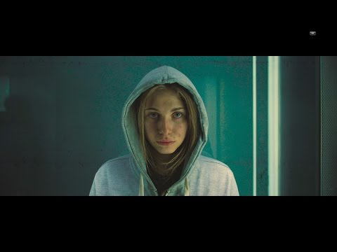 Videoclip de Tira a campare — Edoardo Bennato