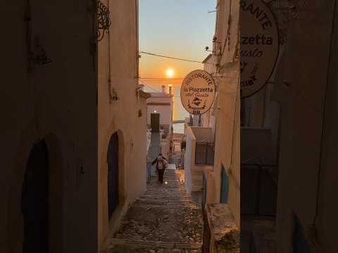 Peschici, Italy 🌅❤️🇮🇹 #peschici #puglia #sunset #italy #italianvillages #romance