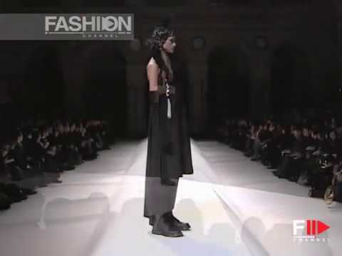 Fashion Show "Yohji Yamamoto" Autumn Winter 2007 2008 Pret a Porter Paris 4 of 4 by Fashion Channel