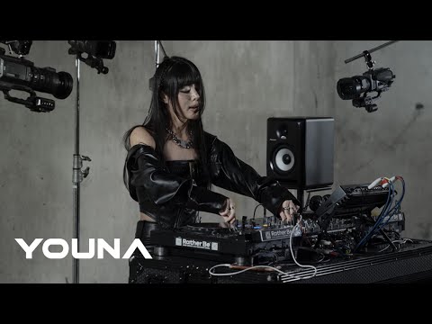 YOUNA - Peak Time / Driving & Melodic Techno DJ Mix 18