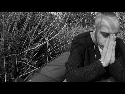 Video thumbnail for Singura femeie