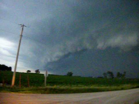 Shelf Cloud with high winds and heavy rain, June 17, 2010