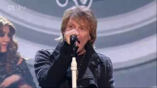 Bon Jovi - Livin&#39; On a Prayer With X Factor Finalists 31.10.2010 [AI]