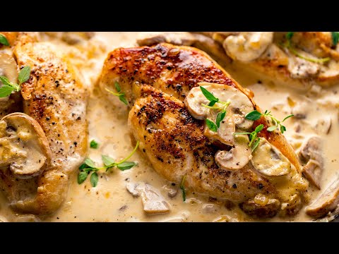 Pan-Fried Chicken in a Creamy White Wine & Garlic Sauce