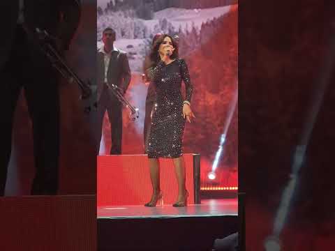 La mujer en vivo desde auditorio nacional - Mon Laferte y Gloria Trevi