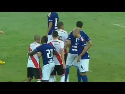 Gol de Jonathan Maidana ~ Cruzeiro vs River Plate 0 x 3 Copa Libertadores 27.05.2015