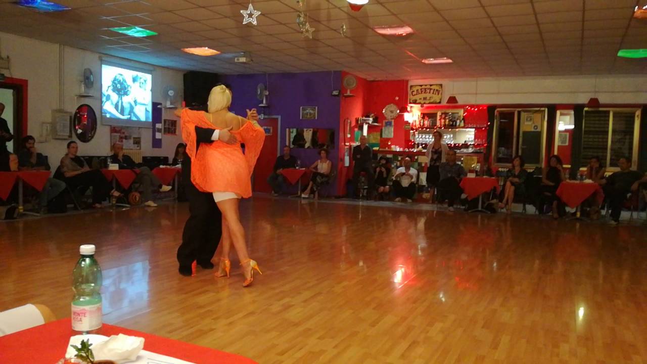 Yanina Erramouspe y Leo Ortiz, Nueve Puntos, Di Sarli.