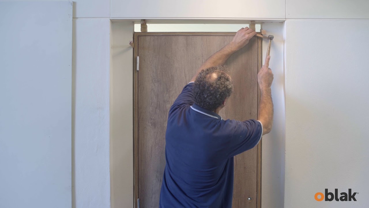 Oblak - Instalación de puerta interior - Marco de madera - En seco