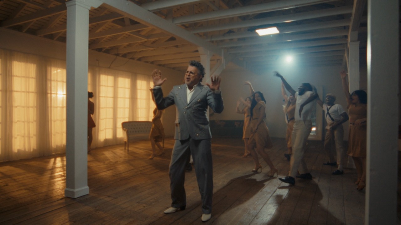 DANDO Y DANDO - LUIS ENRIQUE