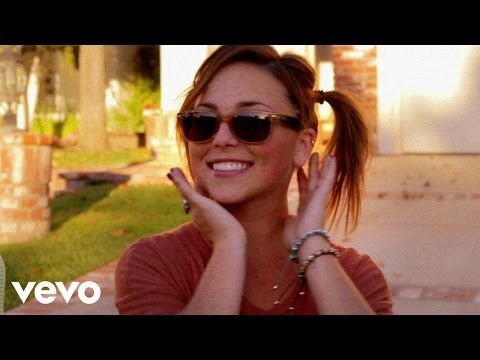 New Beat Fund - Fake Gold Chain