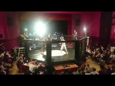 Michael Tchamou destory another fighter in stanley