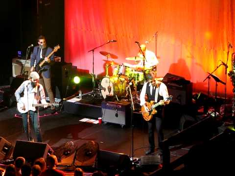 download lagu mp3 mp4 Eels Lives Bataclan Paris, download mp3 Eels Lives Bataclan Paris free downloadn, video klip Eels Lives Bataclan Paris