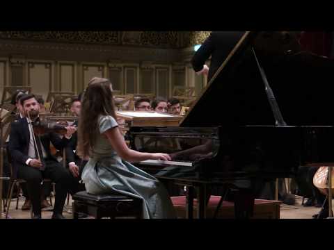 Cristiana Achim interpreteaza 'Concertino in stil clasic' de Dinu Lipatti