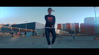 BLAKE - EN EL CLAVO [VIDEOCLIP OFICIAL]