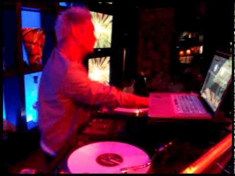 download lagu mp3 mp4 Dj Serafin, download lagu Dj Serafin gratis, unduh video klip Dj Serafin