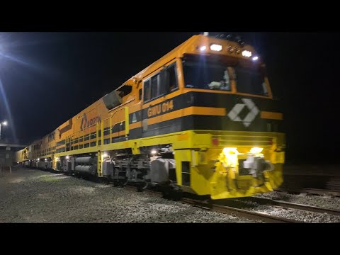 Up 2PM1 Aurizon freight with GWU014 FQ02 ACB4403 CrewCar and G533 mid-train at Gheringhap 19/6/2024