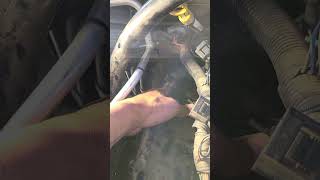 2007 Jeep commander 5.7 hemmi Valve cover gasket replacement.