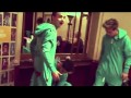 LOS INTEGRANTES DE ONE DIRECTION SE MAQUILLAN COMO REINAS DE LAS NOCHE!!