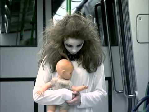 Chamada - Câmera Escondida - Menina Fantasma no Metrô - Programa Silvio Santos