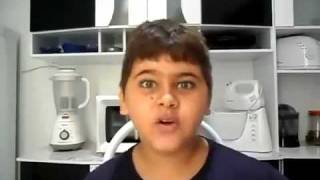 MENINO E O PINTINHO PIU...