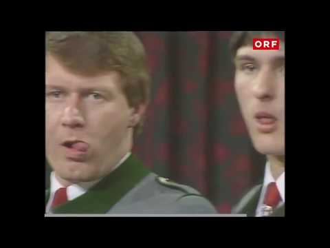 Мужской хор смешно исполняет подмосковные вечера (A Gaudi muaß sein 1982 #ORFArchiv)