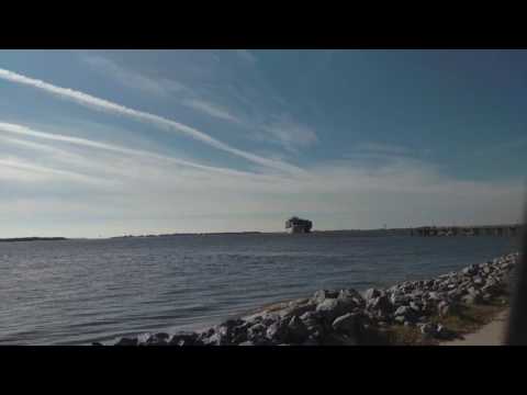 Hannover Bridge assisted by JANET M MCALLISTER Z Drive tractor tug.