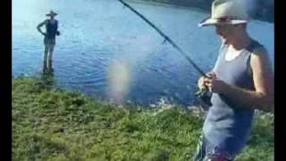 preview picture of video 'reel fishing episode 05.  ( CATFISH at Wivenhoe )'